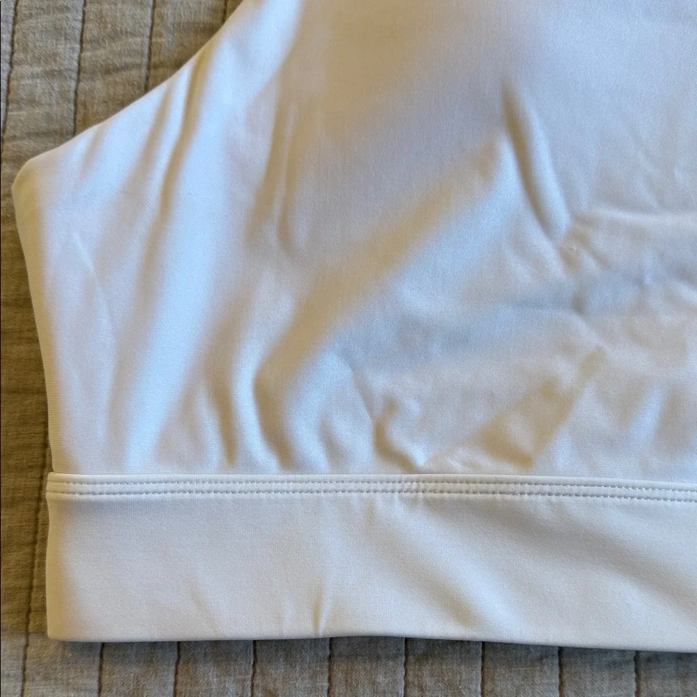 Fabletics White Sports Bra Size XL